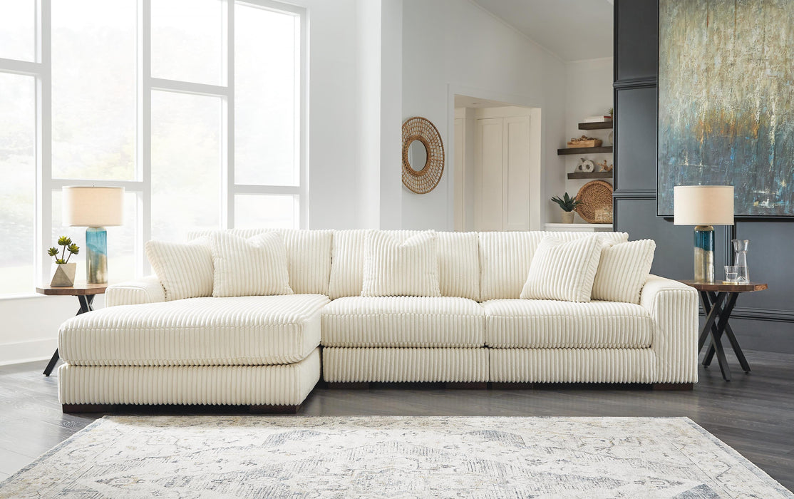 Lindyn Sectional with Chaise - Clarks Hardware - Iowa