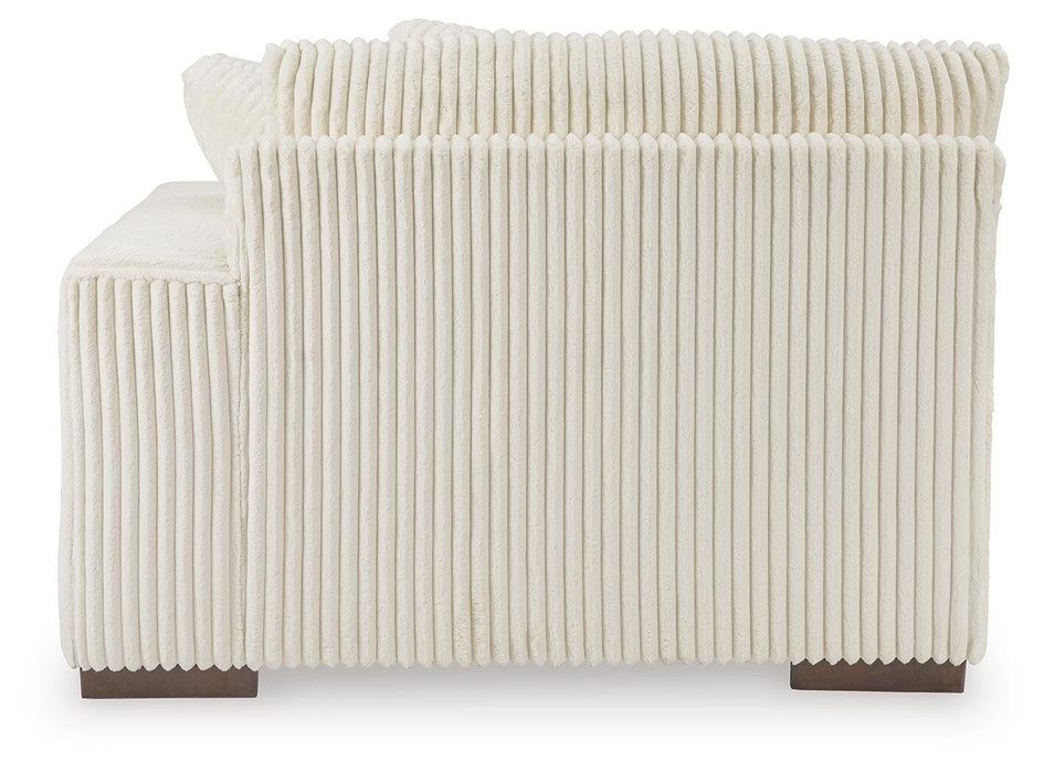 Lindyn Sectional with Chaise - Clarks Hardware - Iowa