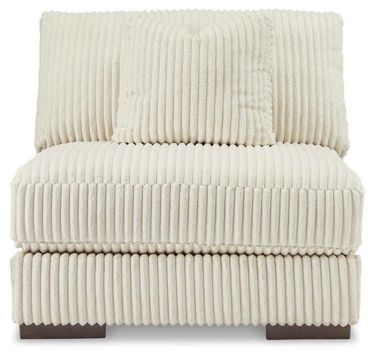 Lindyn Sectional with Chaise - Clarks Hardware - Iowa