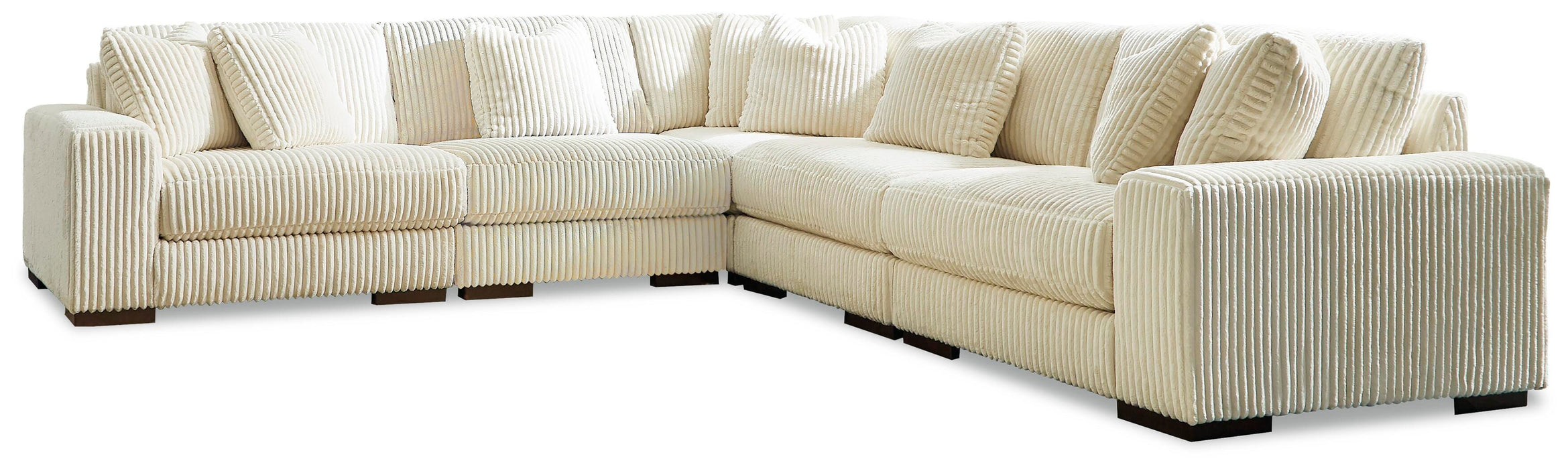 Lindyn Sectional - Clarks Hardware - Iowa