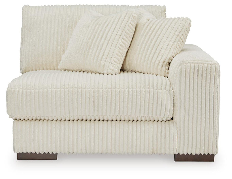 Lindyn Sectional with Chaise - Clarks Hardware - Iowa