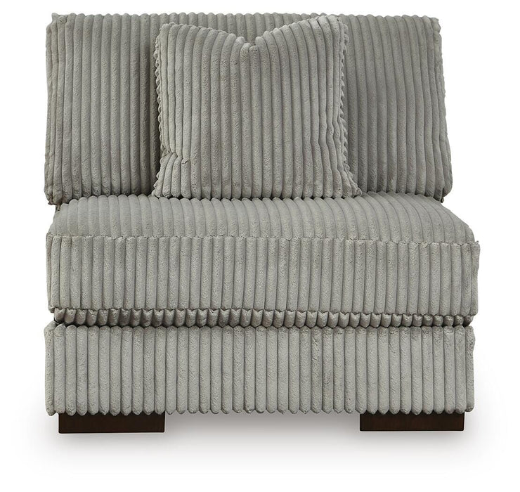 Lindyn Sectional with Chaise - Clarks Hardware - Iowa