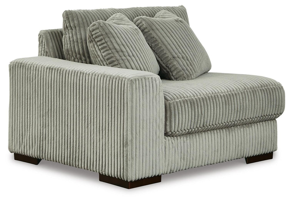 Lindyn Sectional with Chaise - Clarks Hardware - Iowa