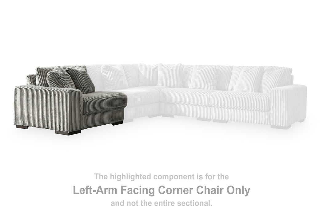 Lindyn Sectional with Chaise - Clarks Hardware - Iowa