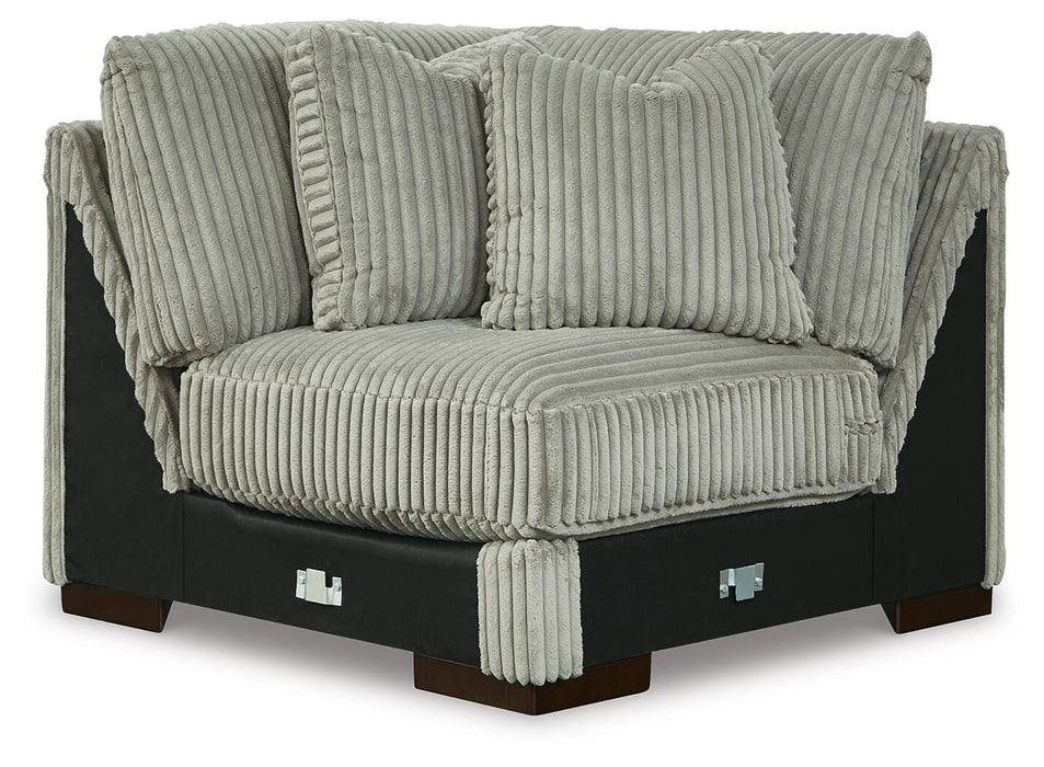 Lindyn Sectional with Chaise - Clarks Hardware - Iowa