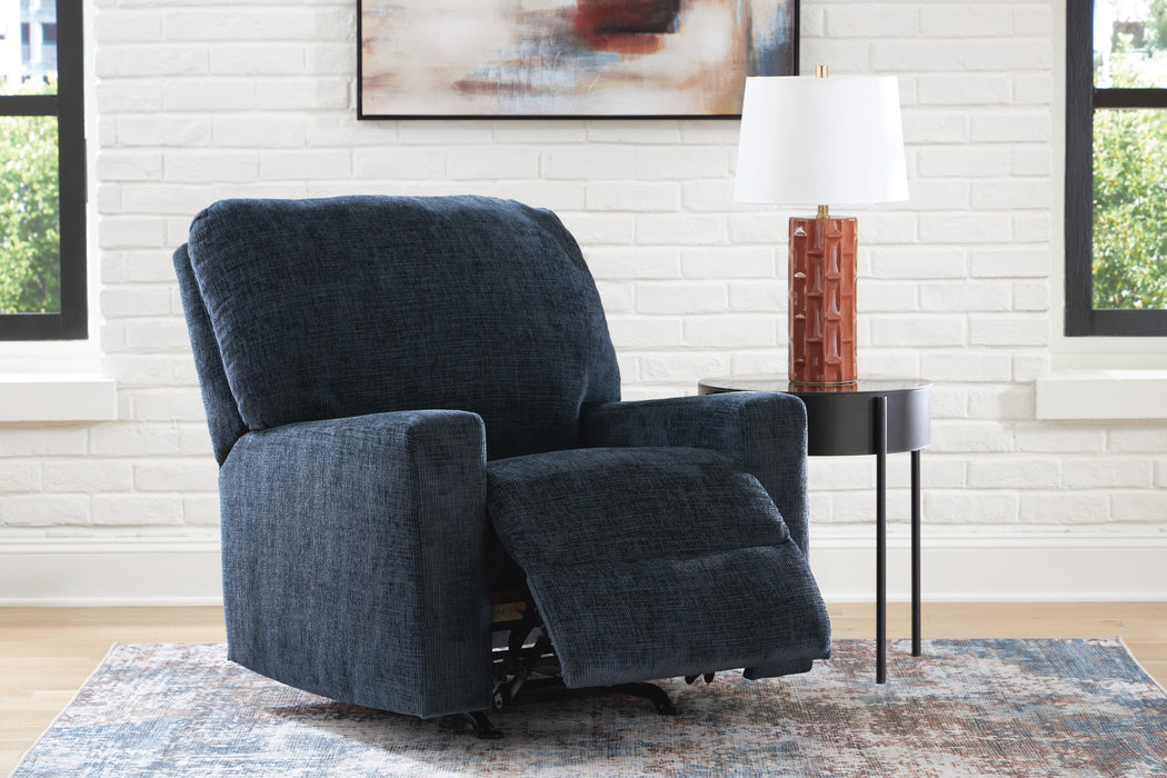Aviemore Recliner - Clarks Hardware - Iowa