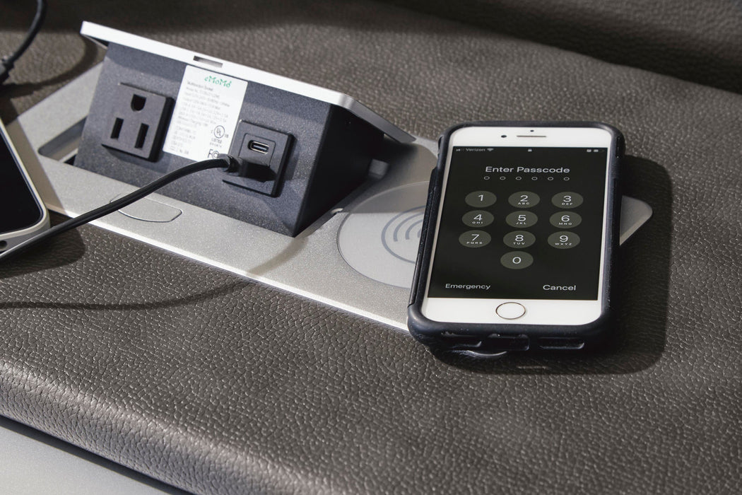 Fyne-Dyme Power Reclining Loveseat with Console - Clarks Hardware - Iowa