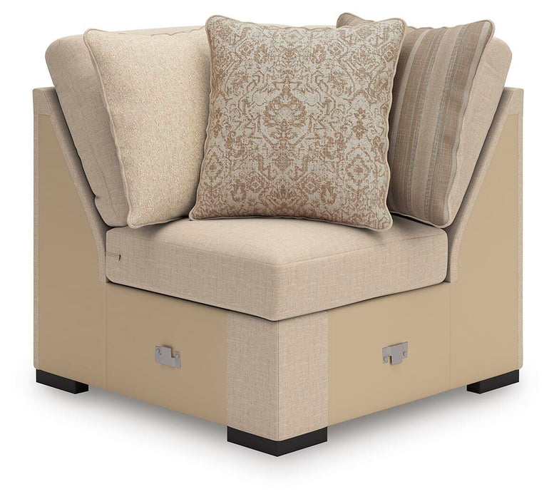 LadyMae Sectional with Chaise - Clarks Hardware - Iowa