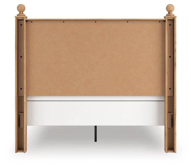 Galletyn Panel Bed