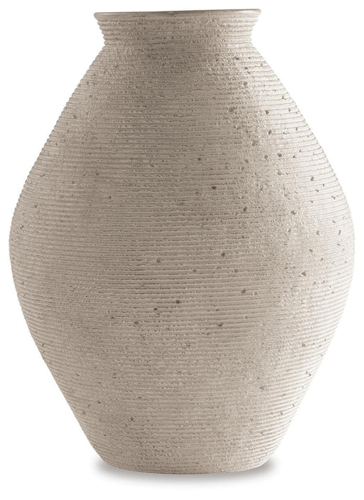Hannela Vase - Clarks Hardware - Iowa