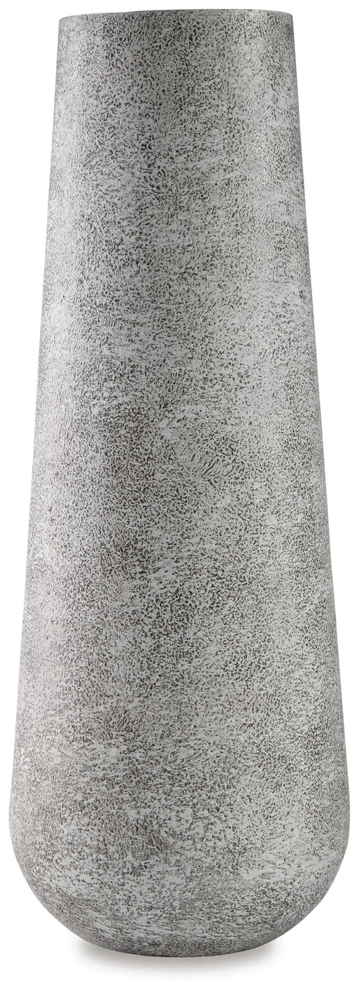 Fynn Vase - Clarks Hardware - Iowa