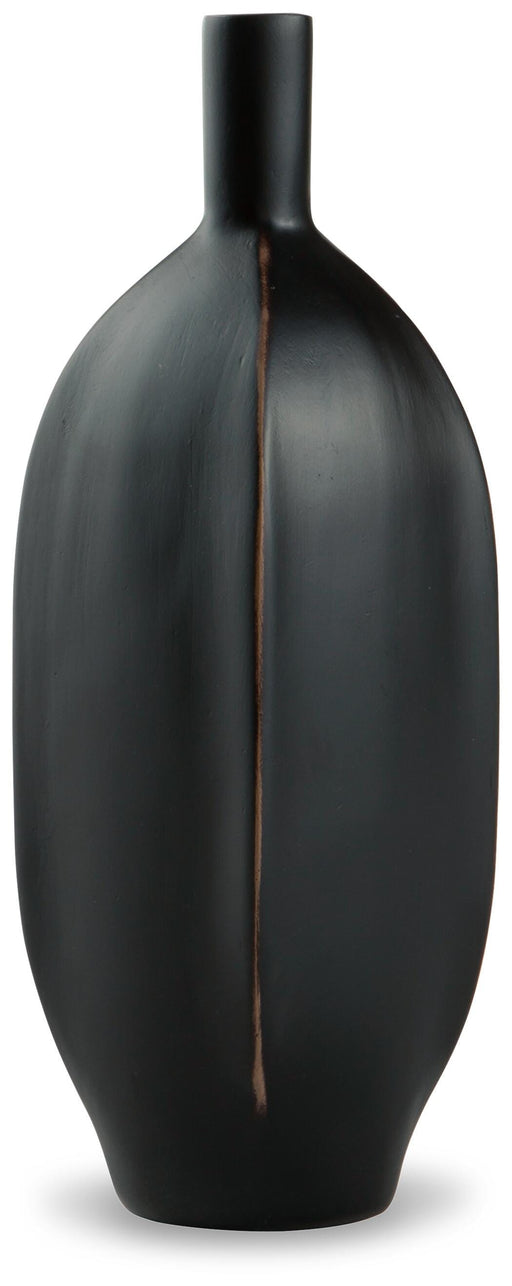 Rhaveney Vase - Clarks Hardware - Iowa