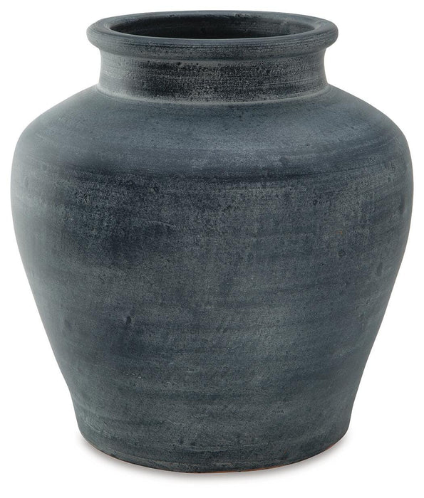 Meadie Vase - Clarks Hardware - Iowa