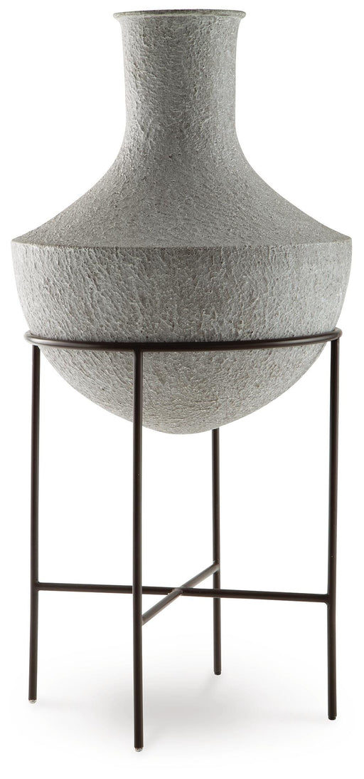 Estonbank Vase - Clarks Hardware - Iowa