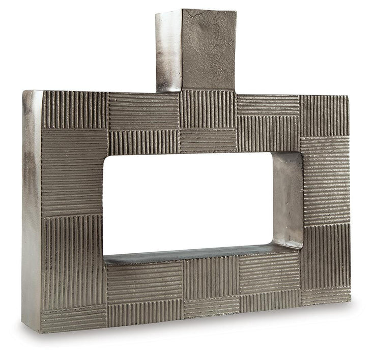 Wrengrove Vase - Clarks Hardware - Iowa