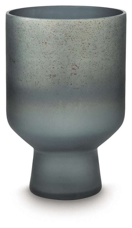 Pennmore Vase - Clarks Hardware - Iowa
