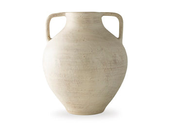 Justy Vase - Clarks Hardware - Iowa