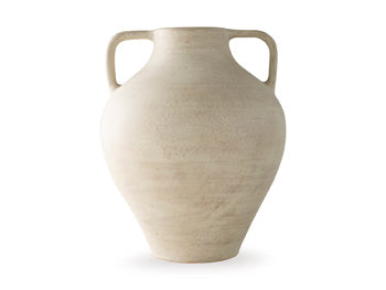Justy Vase - Clarks Hardware - Iowa