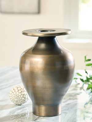 Fedorleigh Vase - Clarks Hardware - Iowa