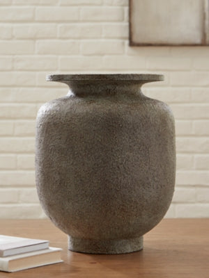 Jedwick Vase - Clarks Hardware - Iowa