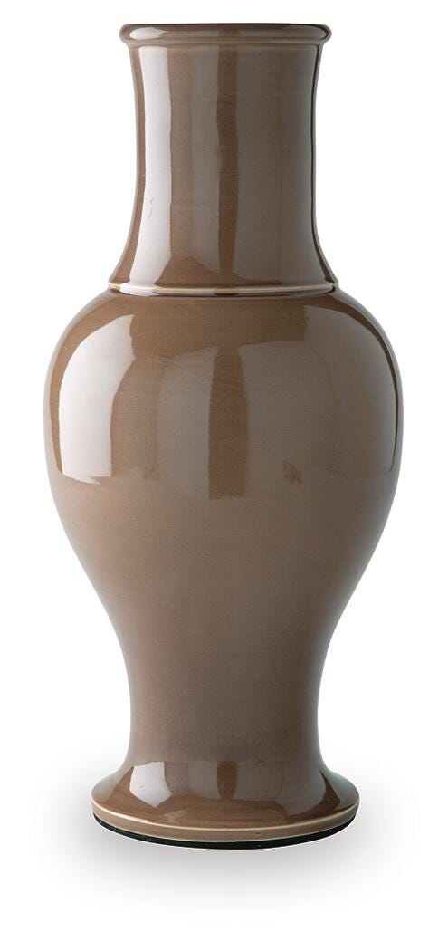 Tillmer Vase - Clarks Hardware - Iowa