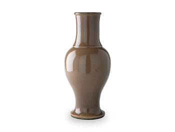 Tillmer Vase - Clarks Hardware - Iowa