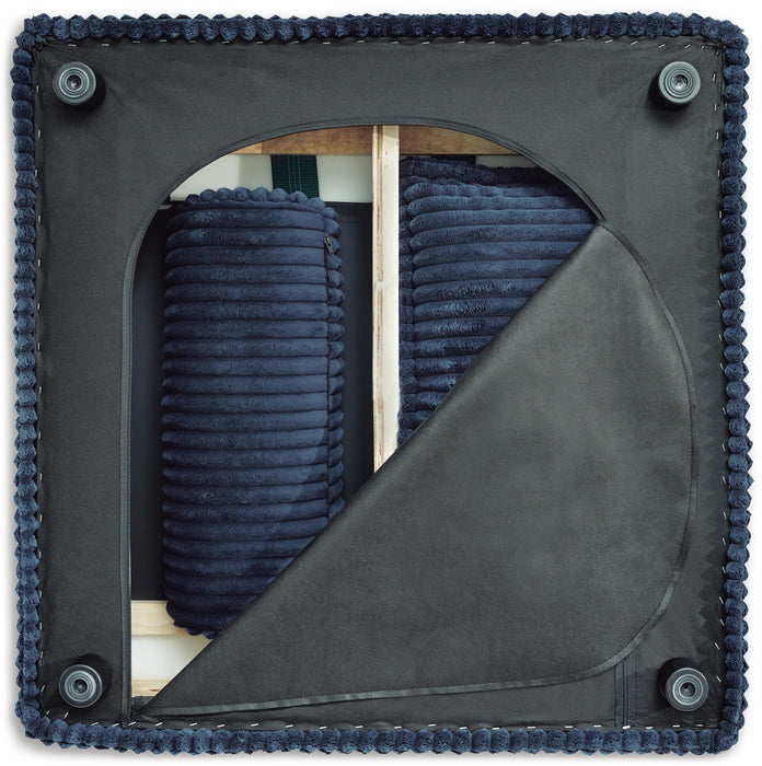 Bales Accent Chair - Clarks Hardware - Iowa