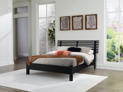 Danziar Queen Slat Bed - Clarks Hardware - Iowa
