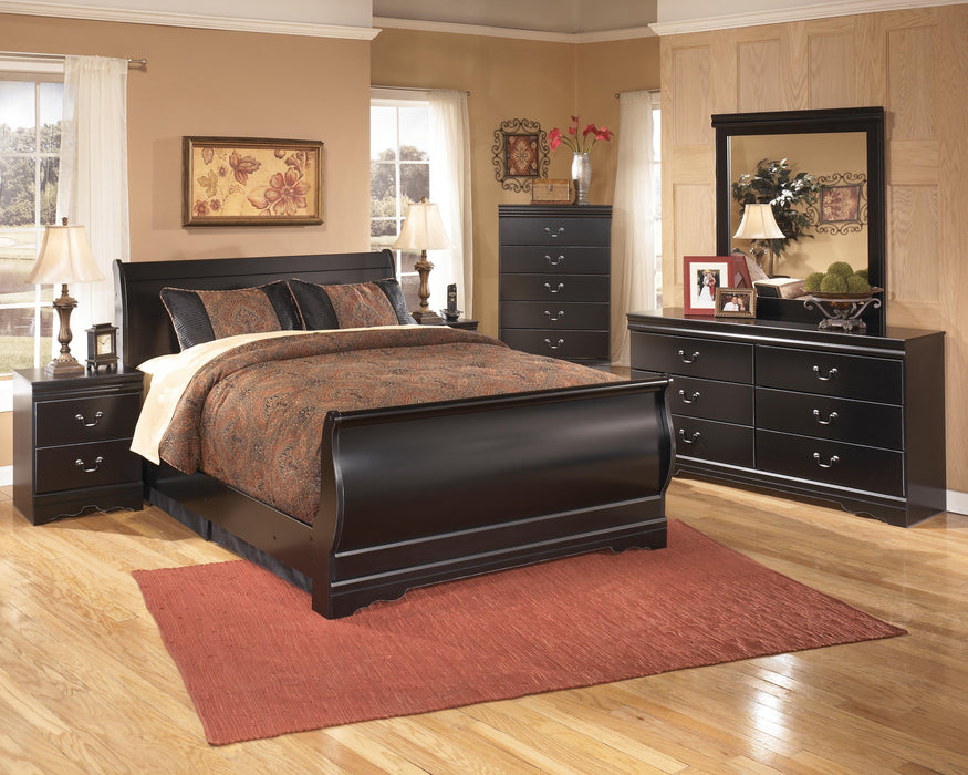 Huey Vineyard Dresser and Mirror - Clarks Hardware - Iowa