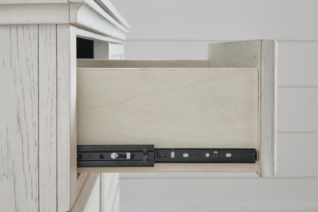 Robbinsdale Bedroom Set - Clarks Hardware - Iowa