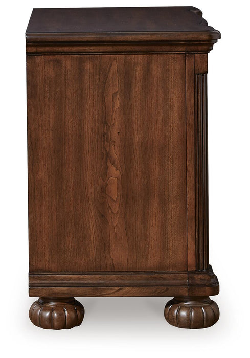 Lavinton Bedroom Set - Clarks Hardware - Iowa