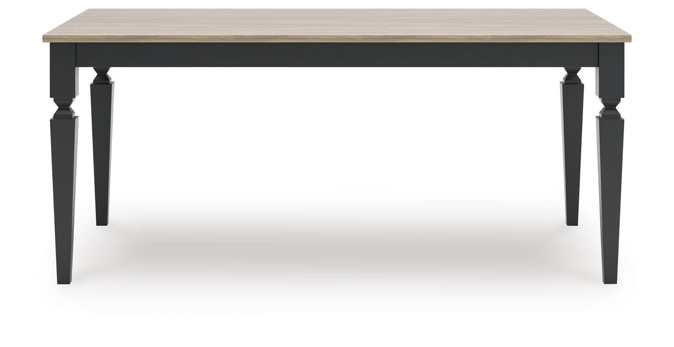 Plazaton Dining Table