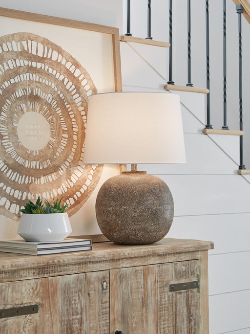 Neavesboro Lamp Set - Clarks Hardware - Iowa